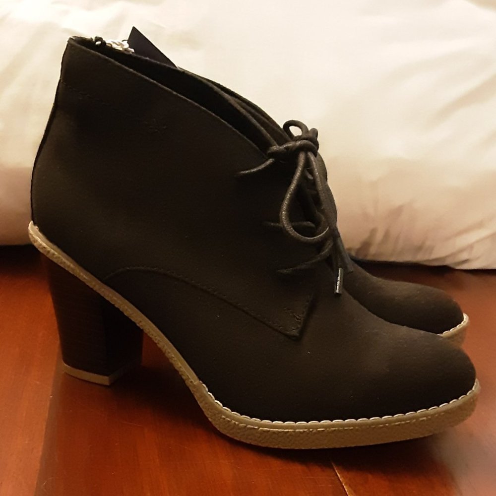 Old navy women's bootie